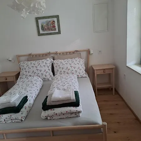 Mirabelka Rakvice Apartment Exterior photo