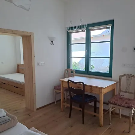 Mirabelka Rakvice Apartment Exterior photo